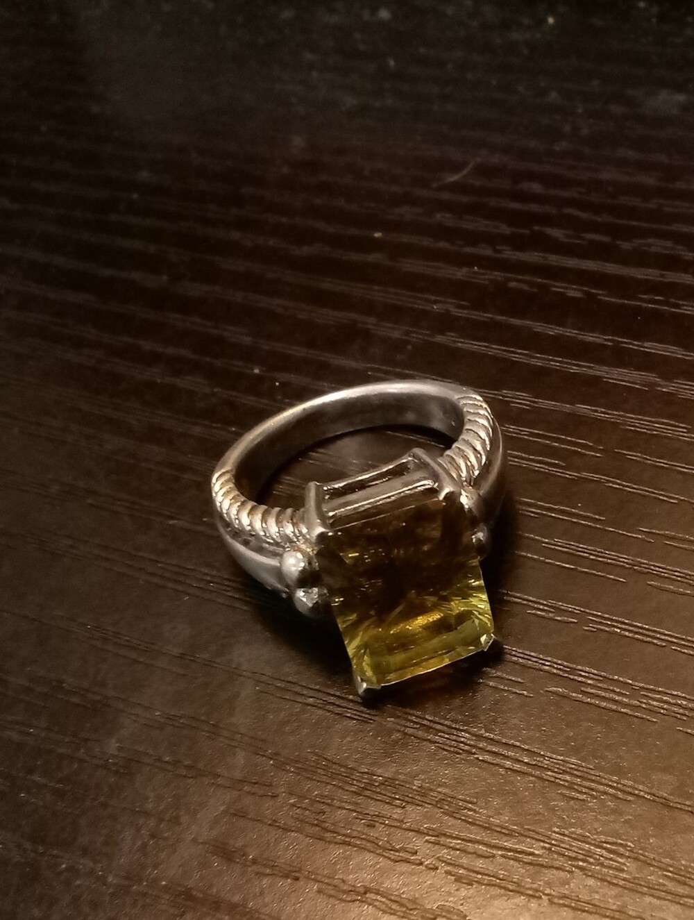 Sterling Silver Ring With Lemon Citrine Stone